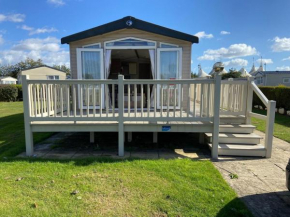 Butlins 8 Berth luxury,Top of the Range Caravan with Passses
